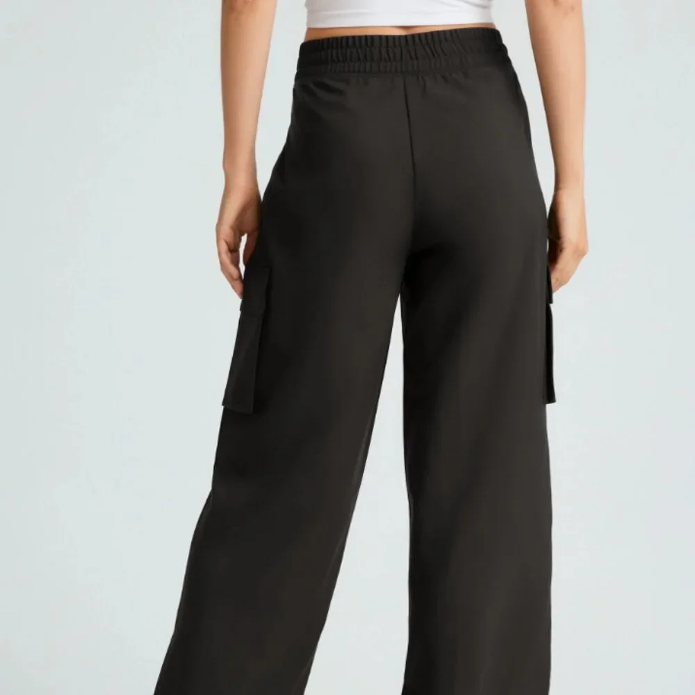 Beyond Yoga - City Chic Wide Leg Cargo Pant - BRAND NEW WITHOUT TAGS - Picture 4 of 9